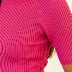 Aansluitende Ribstof Jurk Demi Roze -Mooie Stijl Verkoop Aansluitende Ribstof Jurk Demi Dust Roze 1 586x900 1