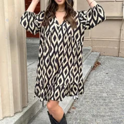 Aztec Jurk Chelby Zwart Beige 12 Aztec Jurk Chelby Zwart Beige -Mooie Stijl Verkoop Aztec Jurk Chelby Zwart Beige 2 586x900 1