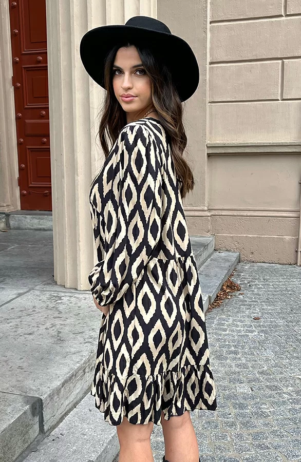 Aztec Jurk Chelby Zwart Beige 1 Aztec Jurk Chelby Zwart Beige