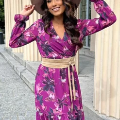 Bloemen V-hals Jurk Lauren Magenta 9 Bloemen V-hals Jurk Lauren Magenta -Mooie Stijl Verkoop Bloemen V hals Jurk Lauren Magenta 4 586x900 1