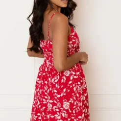 Bloemenprint Strik Jurk Isabel Rood 14 Bloemenprint Strik Jurk Isabel Rood -Mooie Stijl Verkoop Bloemenprint Strik Jurk Isabel Rood 3 586x900 1