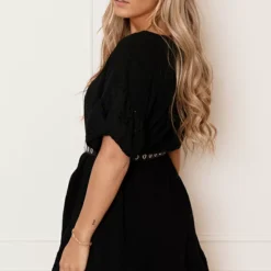 Detailed Katoenen Jurk Robin Zwart -Mooie Stijl Verkoop Detailed Katoenen Jurk Robin Zwart1 586x900 1