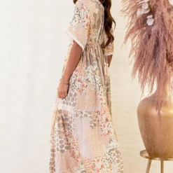 Ibiza Maxi Print Jurk Yvette Beige -Mooie Stijl Verkoop Ibiza Maxi Print Jurk Yvette Beige 4 586x900 1