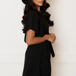 Jurk Nikkie Zwart 2.0 -Mooie Stijl Verkoop Jurk Nikkie Zwart 2 1 586x900 1