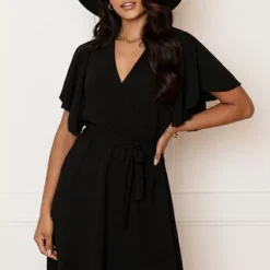 Jurk Nikkie Zwart 2.0