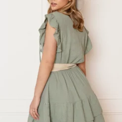 Katoenen Ruches Jurk Dunja Army -Mooie Stijl Verkoop Katoenen Ruches Jurk Dunja Army 4 586x900 2