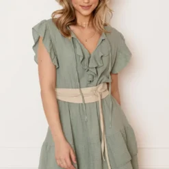 Katoenen Ruches Jurk Dunja Army -Mooie Stijl Verkoop Katoenen Ruches Jurk Dunja Army 6 586x900 2