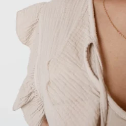 Katoenen Ruches Jurk Dunja Beige -Mooie Stijl Verkoop Katoenen Ruches Jurk Dunja Beige 6 586x900 1