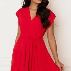 Laagjes Jurk Lexy Rood -Mooie Stijl Verkoop Laagjes Jurk Lexy Rood 3 586x900 2