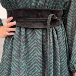 Limited Print Jurk Yade Smaragd -Mooie Stijl Verkoop Limited Print Jurk Yade Smaragd 586x900 1