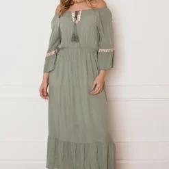 Maxi Offshoulder Jurk Laila Army