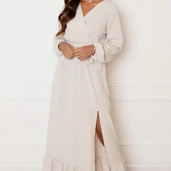 Maxi Strik Jurk Elize Beige -Mooie Stijl Verkoop Maxi Strik Jurk Elize Beige 2 586x900 2