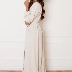 Maxi Strik Jurk Elize Beige -Mooie Stijl Verkoop Maxi Strik Jurk Elize Beige 5 586x900 1