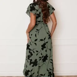 Midi Jurk Bloemen Jenny Army Zwart -Mooie Stijl Verkoop Midi Jurk Bloemen Jenny Army Zwart 5 1 586x900 1