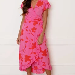 Midi Jurk Bloemen Jenny Roze Rood 11 Midi Jurk Bloemen Jenny Roze Rood -Mooie Stijl Verkoop Midi Jurk Bloemen Jenny Roze Rood 7 586x900 1