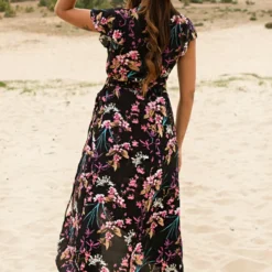 Midi Jurk Bloemenprint Jenny Zwart Roze -Mooie Stijl Verkoop Midi Jurk Bloemenprint Jenny Zwart Roze 4 586x900 1