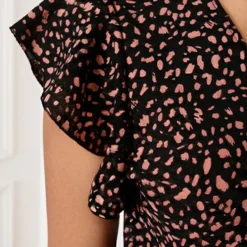 Midi Jurk Cheetah Jenny Zwart Koraal 15 Midi Jurk Cheetah Jenny Zwart Koraal -Mooie Stijl Verkoop Midi Jurk Cheetah Jenny Zwart Koraal close 586x900 1