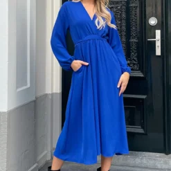 Midi Jurk Met Zakken Leah Kobalt 16 Midi Jurk Met Zakken Leah Kobalt -Mooie Stijl Verkoop Midi Jurk Met Zakken Leah Kobalt 4 586x900 2