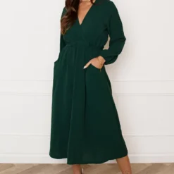 Midi Jurk Met Zakken Leah Smaragd 19 Midi Jurk Met Zakken Leah Smaragd -Mooie Stijl Verkoop Midi Jurk Met Zakken Leah Smaragd 1 586x900 2