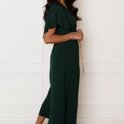 Midi Jurk Nikkie Smaragd 11 Midi Jurk Nikkie Smaragd -Mooie Stijl Verkoop Midi Jurk Nikkie Smaragd 1 586x900 1