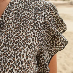 Midi Jurk Panterprint Jenny Ecru -Mooie Stijl Verkoop Midi Jurk panterprint Jenny Ecru 1 586x900 1