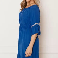 Offshoulder Jurk Laila Kobalt -Mooie Stijl Verkoop Offshoulder Jurk Laila Kobalt 1 586x900 1