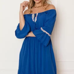 Offshoulder Jurk Laila Kobalt -Mooie Stijl Verkoop Offshoulder Jurk Laila Kobalt 6 586x900 1