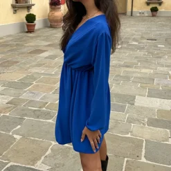 Plooien V-hals Jurk Tess Kobalt -Mooie Stijl Verkoop Plooien V hals Jurk Tess Kobalt 4 586x900 2