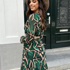 Print V-hals Jurk Lauren Smaragd Goud 9 Print V-hals Jurk Lauren Smaragd Goud -Mooie Stijl Verkoop Print V hals Jurk Lauren Smaragd Goud 5 586x900 1