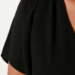 Ruches Jurk Mandy Zwart -Mooie Stijl Verkoop Ruches Jurk Mandy Zwart 1 586x900 1