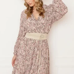 Ruffle Bloemenprint Jurk Saar 17 Ruffle Bloemenprint Jurk Saar -Mooie Stijl Verkoop Ruffle Bloemenprint Jurk Saar 7 586x900 2