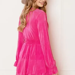 Silky Ribstof Jurk Evy Fuchsia -Mooie Stijl Verkoop Silky Ribstof Jurk Evy Fuchsia 1 586x900 1