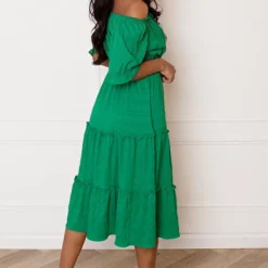 Smocked Offshoulder Jurk Sophia Bright Green 14 Smocked Offshoulder Jurk Sophia Bright Green -Mooie Stijl Verkoop Smocked Offshoulder Jurk Sophia Bright Green 5 586x900 1