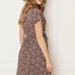 Strik Jurk Bloemenprint Jade Roze -Mooie Stijl Verkoop Strik Jurk Bloemenprint Jade Roze 1 586x900 1