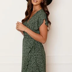 Strik Jurk Cheetahprint Jade Army -Mooie Stijl Verkoop Strik Jurk Cheetahprint Jade Army 3 586x900 1