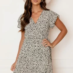 Strik Jurk Cheetahprint Jade Beige -Mooie Stijl Verkoop Strik Jurk Cheetahprint Jade Beige 5 586x900 2