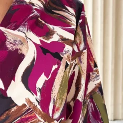 Strik Jurk Met Print Holly Magenta 10 Strik Jurk Met Print Holly Magenta -Mooie Stijl Verkoop Strik Jurk Met Print Holly Magenta 6 586x900 1