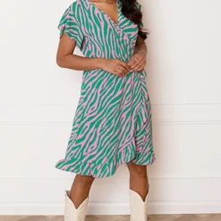 Strik Jurk Zebraprint Jade Groen Roze 11 Strik Jurk Zebraprint Jade Groen Roze -Mooie Stijl Verkoop Strik Jurk Zebraprint Jade Groen Roze 4 586x900 1
