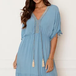 Deal V-hals Lurex Jurk Maris -Mooie Stijl Verkoop V hals Lurex Jurk Maris Jeansblauw 4 586x900 1