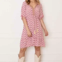 Deal V-hals Lurex Jurk Print Maris -Mooie Stijl Verkoop V hals Lurex Jurk Print Maris Dust Pink 1 586x900 1