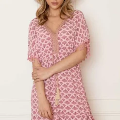 V-hals Lurex Jurk Print Maris Dust Pink -Mooie Stijl Verkoop V hals Lurex Jurk Print Maris Dust Pink 2 586x900 2