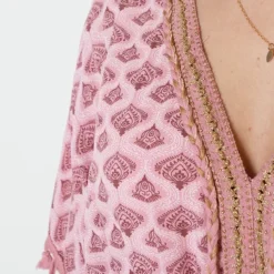 V-hals Lurex Jurk Print Maris Dust Pink -Mooie Stijl Verkoop V hals Lurex Jurk Print Maris Dust Pink close 586x900 1