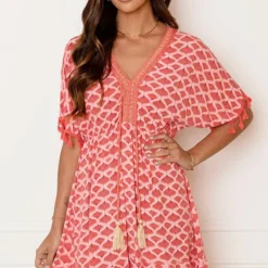 Deal V-hals Lurex Jurk Print Maris -Mooie Stijl Verkoop V hals Lurex Jurk Print Maris Koraal 1 586x900 1