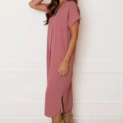 V-hals Midi Jurk Lilly Dust Roze -Mooie Stijl Verkoop V hals Midi Jurk Lilly Dust Roze 4 586x900 1