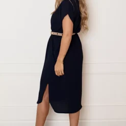 V-hals Midi Jurk Lilly Marine -Mooie Stijl Verkoop V hals Midi Jurk Lilly Marine 1 586x900 1