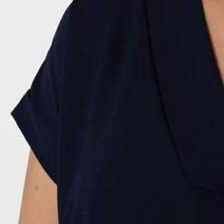 V-hals Midi Jurk Lilly Marine -Mooie Stijl Verkoop V hals Midi Jurk Lilly Marine close 586x900 1