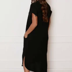 V-hals Midi Jurk Lilly Zwart -Mooie Stijl Verkoop V hals Midi Jurk Lilly Zwart 1 586x900 1