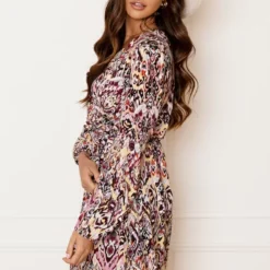 V-hals Paisley Jurk Britte -Mooie Stijl Verkoop V hals Paisley Jurk Britte 5 586x900 1